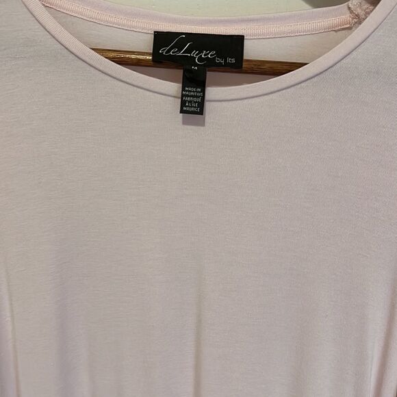 New DeLuxe by Its Long Top Pink with Ruching - Picture 4 of 6